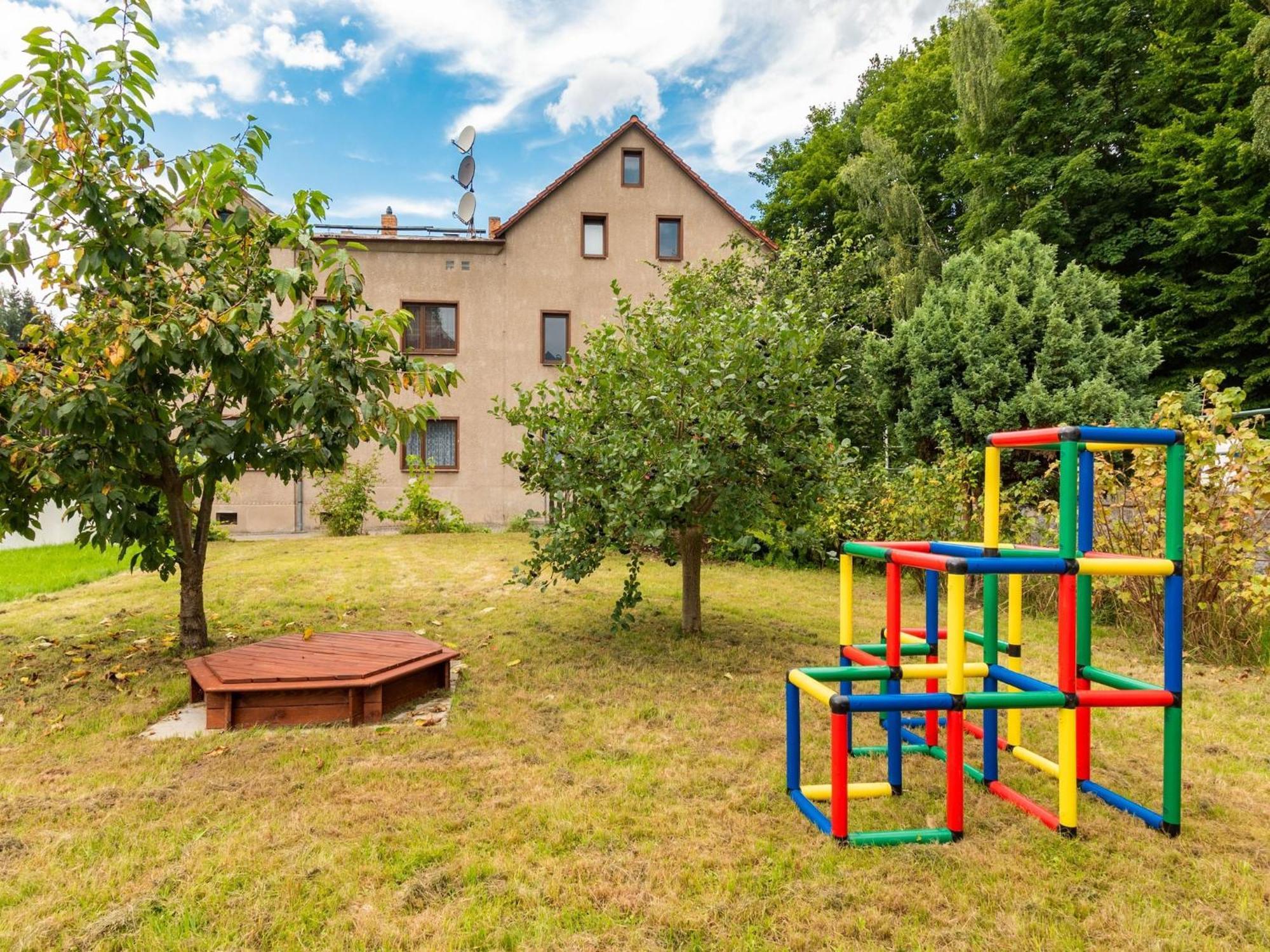 Modern Apartment In Sebnitz With A Terrace In Sebnitz Exterior photo